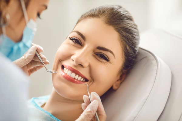 How Cosmetic Dentistry Can Address Stained Teeth